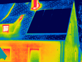 Wärmebild EFH mit Solaranlage